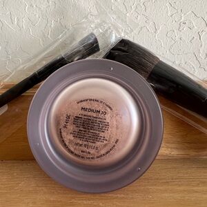 Bare Minerals Foundation with Brushes - Medium 10 Shade